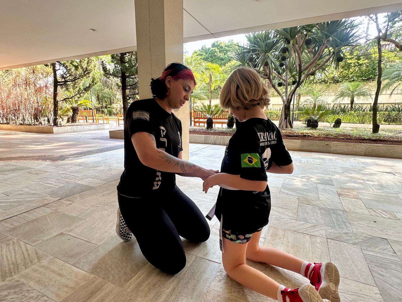 Aula infantil no tatame